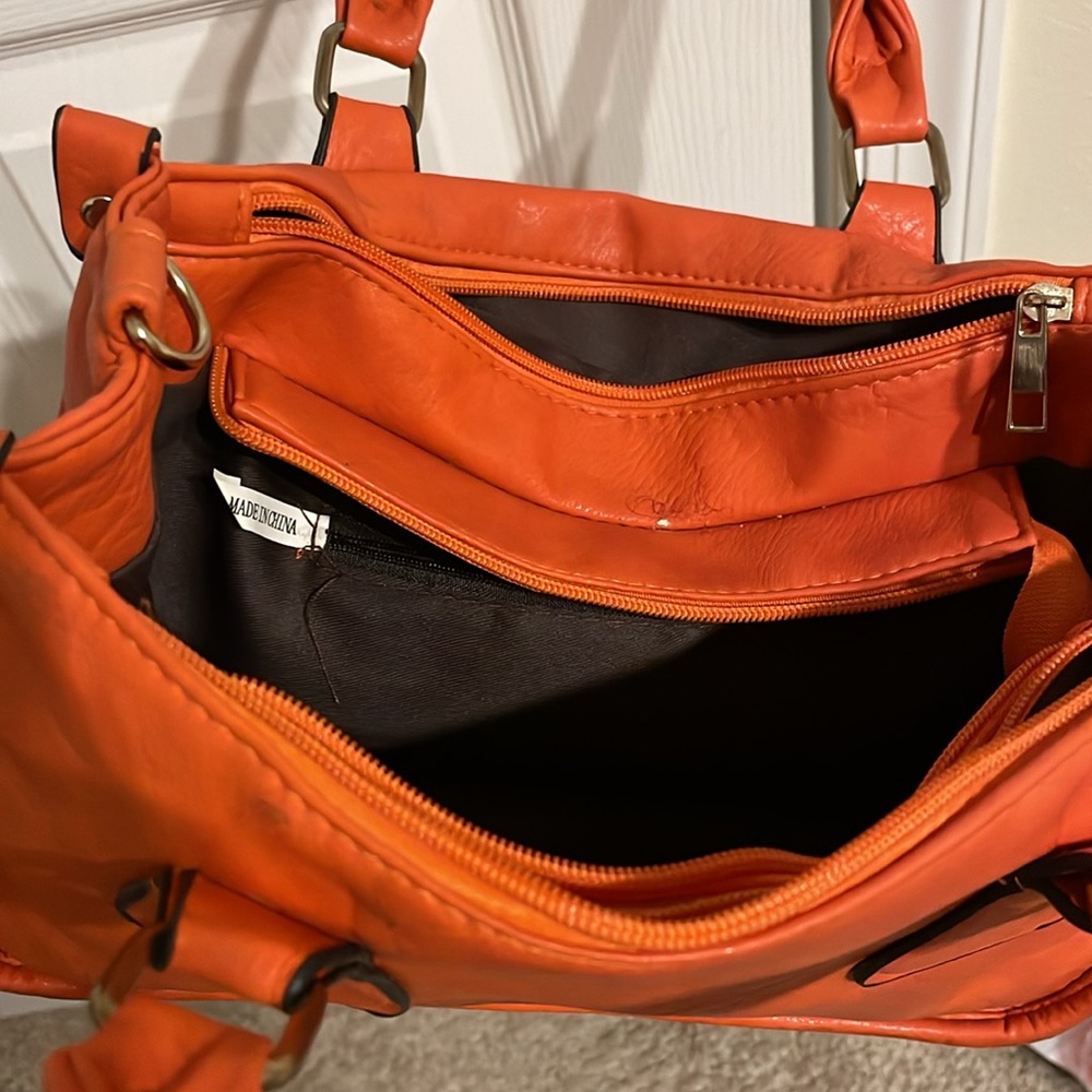 Handbag. - Picture 2 of 3